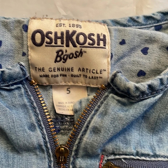 OshKosh B’gosh girls zip up  top size 5T - Picture 2 of 5